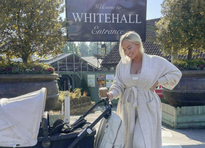 Wiltshire influencer Elle Darby issues ‘apology’ after vile racist tweets resurface