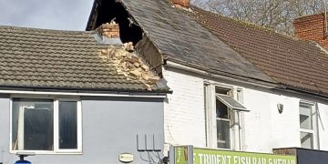 Storm Eunice: Police cordon off path as Swindon chip shop wall collapses