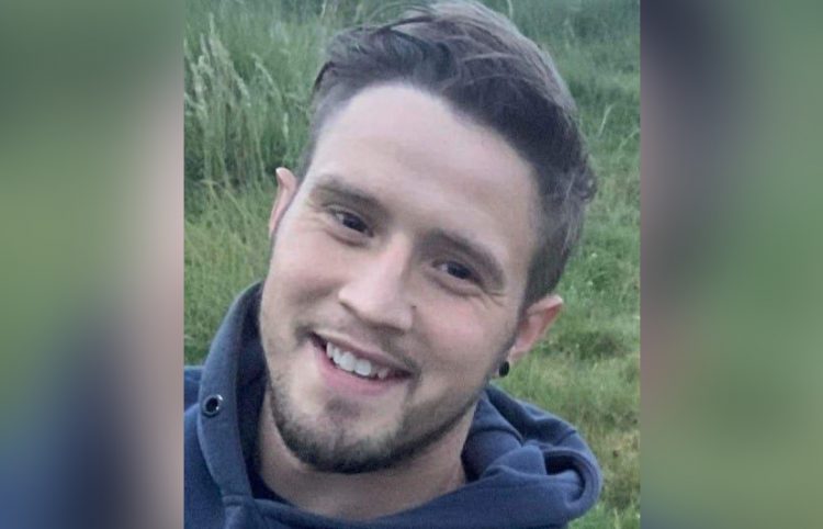 Stalker banned from going near primary school after desperately pursuing ex-girlfriend