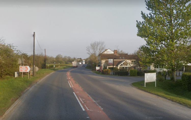 Motorists will be banned from turning right into Royal Wootton Bassett pub after crashes