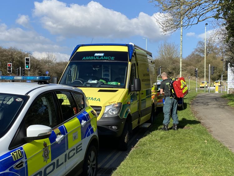 M4 closed as emergency services attend person in distress on overbridge