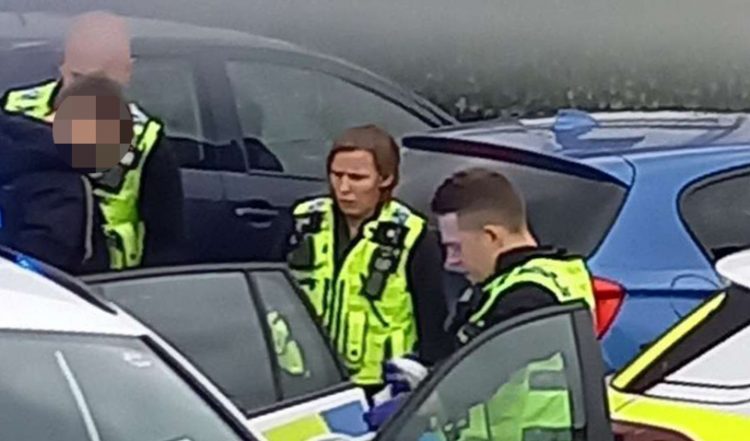 Arrests made in Chippenham after men ‘found with drugs, knife and gun’ in vehicle