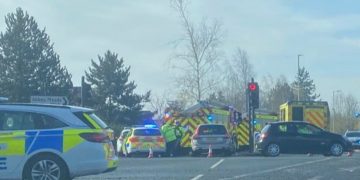 ‘Serious crash’ on Thamesdown Drive as Wiltshire Air Ambulance lands nearby