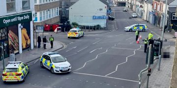 Motorcyclist seriously injured in Swindon crash – main route closed in both directions