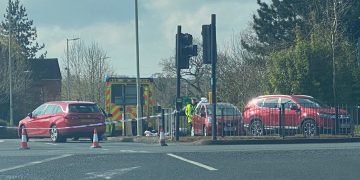 Crash as driver, 80s, dies at wheel of car on Thamesdown Drive in Swindon