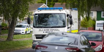 Police and bomb squad at house in Corsham after man makes threats with gun