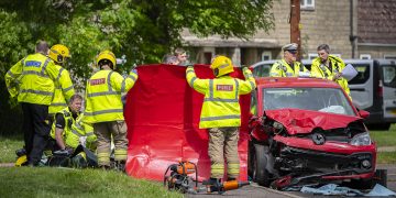 Chippenham road closed both ways as emergency service rush to head-on crash