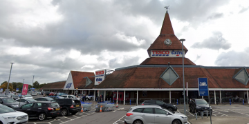 Man caught masturbating in supermarket aisle as police swoop and make arrest