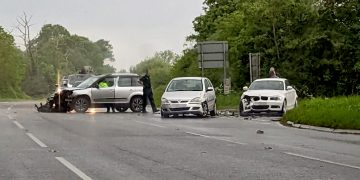Emergency services called to ANOTHER crash on A420 crossroads near Chippenham