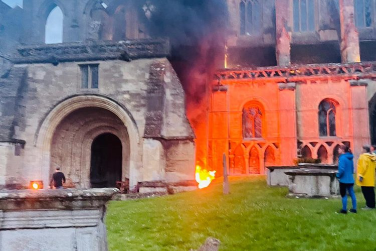 Locals tackle ‘deliberate’ rubbish fire ‘set by youths’ outside historic abbey in Wiltshire