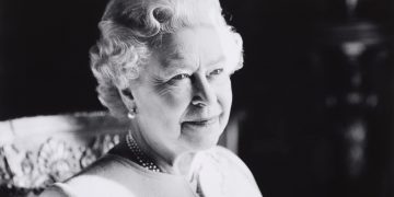 Wiltshire pays tribute as Queen Elizabeth II dies aged 96 at Balmoral