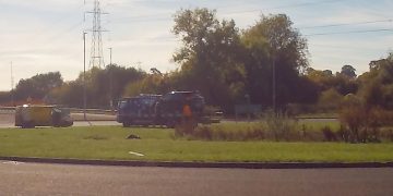 Driver crashes car into deep ditch in the middle of Chippenham roundabout