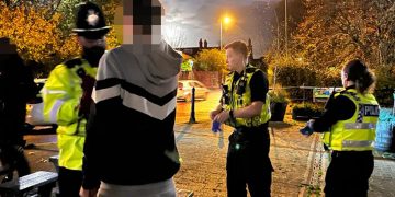 Two males successfully flee police during ‘foot chase’ in Calne as youths searched