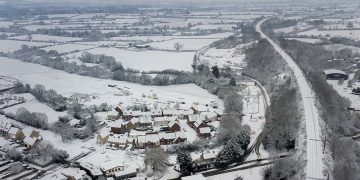 Wiltshire Police ‘handling multiple emergency calls relating to snow’