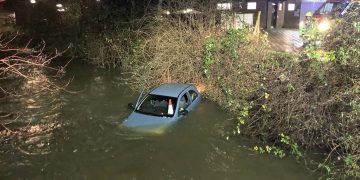 Man arrested after firefighters called to car entering River Avon in Salisbury