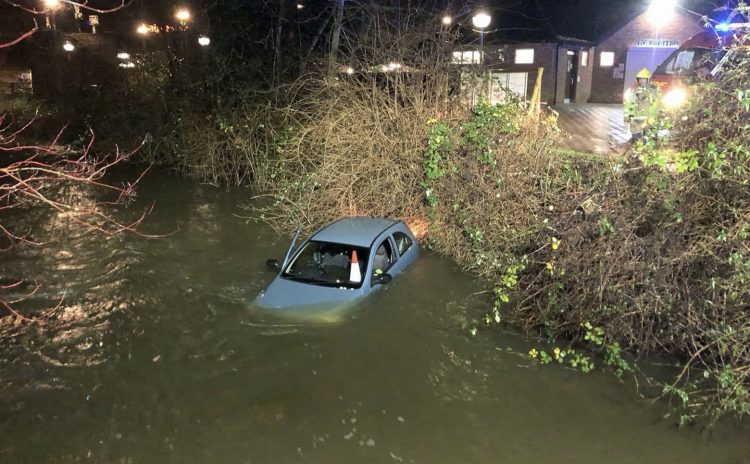 Man arrested after firefighters called to car entering River Avon in Salisbury