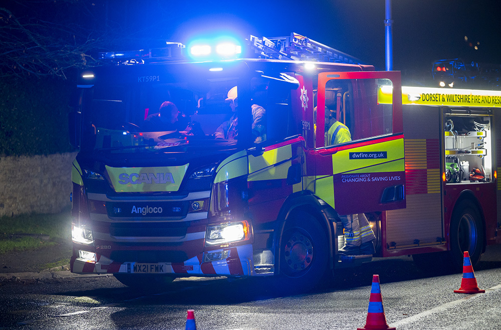Fire engine crashes whilst responding to serious-injury smash on black ice 