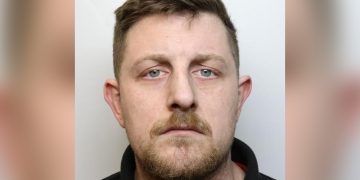 Man jailed for sex worker attack back in court – after assaulting police officer