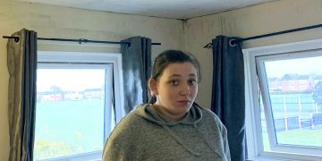 Swindon woman living in mouldy council flat ‘uses inhaler every half hour’