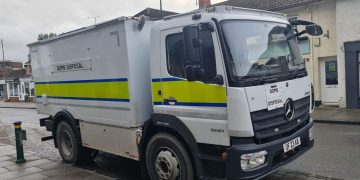 Bomb squad rush to bakery after wall collapse exposes ‘explosive device’