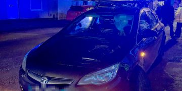Police arrest driver after emergency services called to crash in Calne