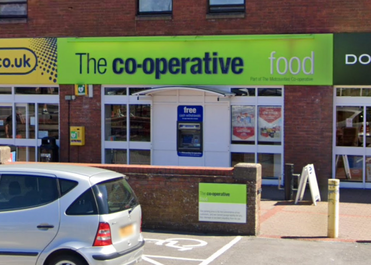 Man suspected of robbing elderly woman at Swindon cashpoint arrested