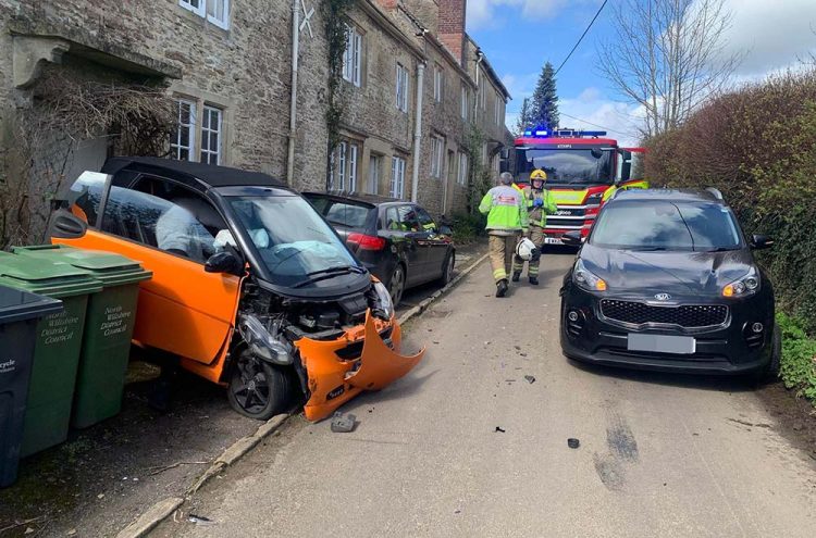 Teen driver narrowly avoids hitting quaint cottage in Wiltshire hamlet crash