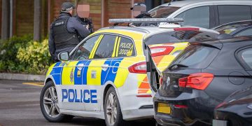 Firearms cops storm Swindon hotel after shooting suspect tip-off