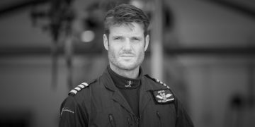 ‘Much-admired’ Wiltshire Air Ambulance pilot dies after cancer battle