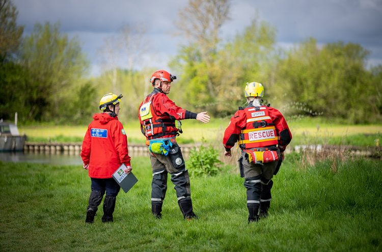 Tragedy as body of teen found in river after major search in Lechlade