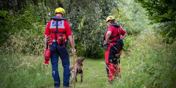 Cadaver dog searches River Avon in hunt for missing Fiona Edson