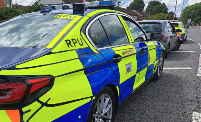 Swindon driver boxed in by traffic cops after ‘reacting to police presence’