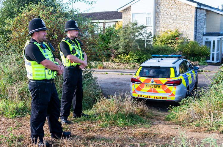 Armed police swarm Bradford on Avon after man ‘brandishes weapon’