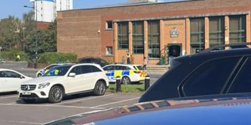 Man arrested after Swindon Magistrates’ Court windows smashed