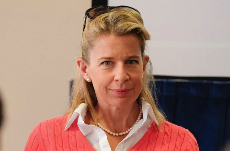 Activists call on council to stop Katie Hopkins’ upcoming show in Swindon