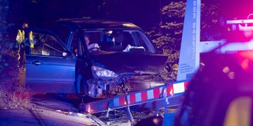 Woman taken to hospital following head-on crash on A-road in Devizes