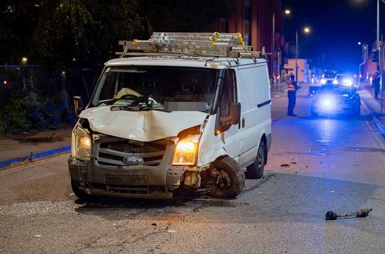 Swindon town centre road closed after four-vehicles involved in crash
