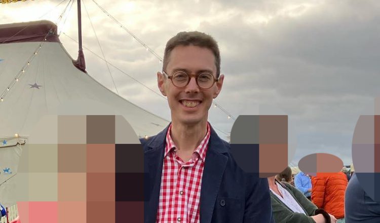 Chippenham auctioneer and father-of-two jailed for child sex offences
