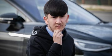Teenage cannabis smoker caught drug driving on motorway in Swindon