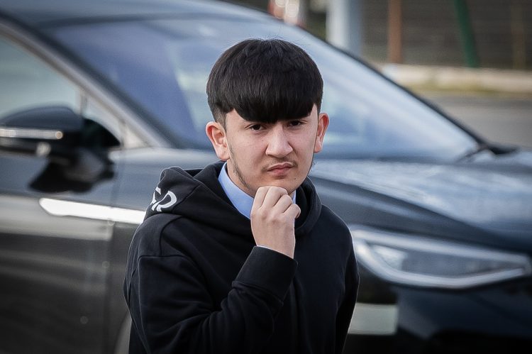 Teenage cannabis smoker caught drug driving on motorway in Swindon