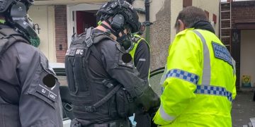 Police officers raid property in Devizes over drug dealing concerns