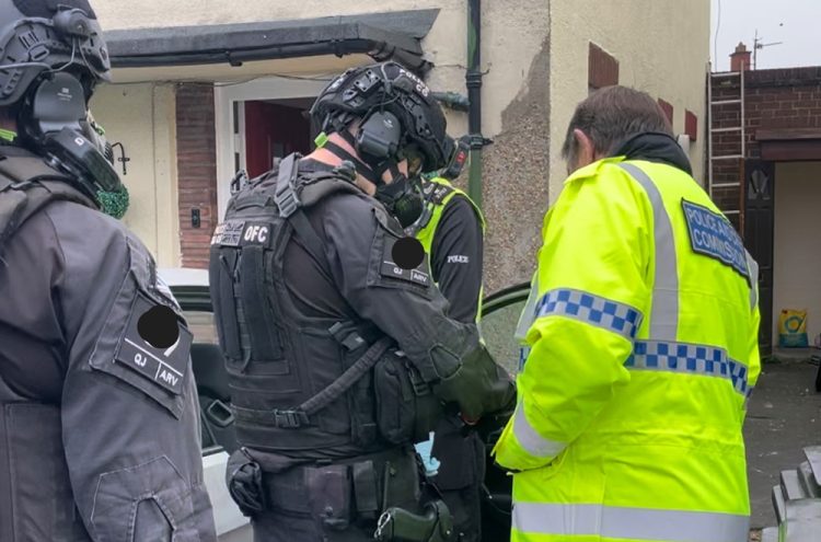 Police officers raid property in Devizes over drug dealing concerns