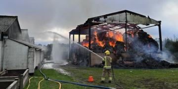 Warning over smoke plume as Wiltshire firefighters tackle barn blaze