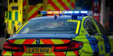 Swindon woman charged with drink driving after crash on mini roundabout