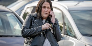 Swindon woman convicted of assaulting yet another police officer