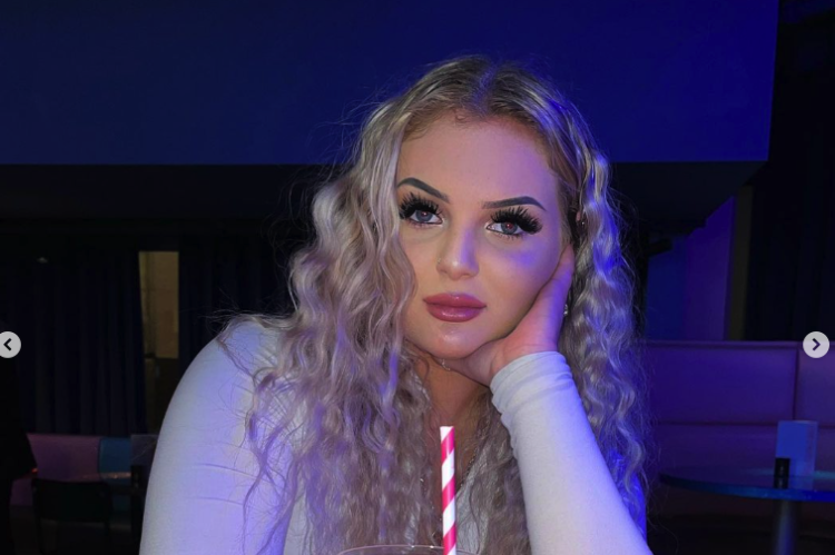Swindon gold digger, 15, stabbed man who failed to buy expensive gifts