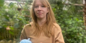 Leah Mullins remains missing 48 hours on – as new photo published