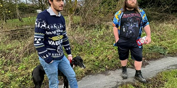 Men seen ‘holding down and beating dog’ at roadside in Wiltshire