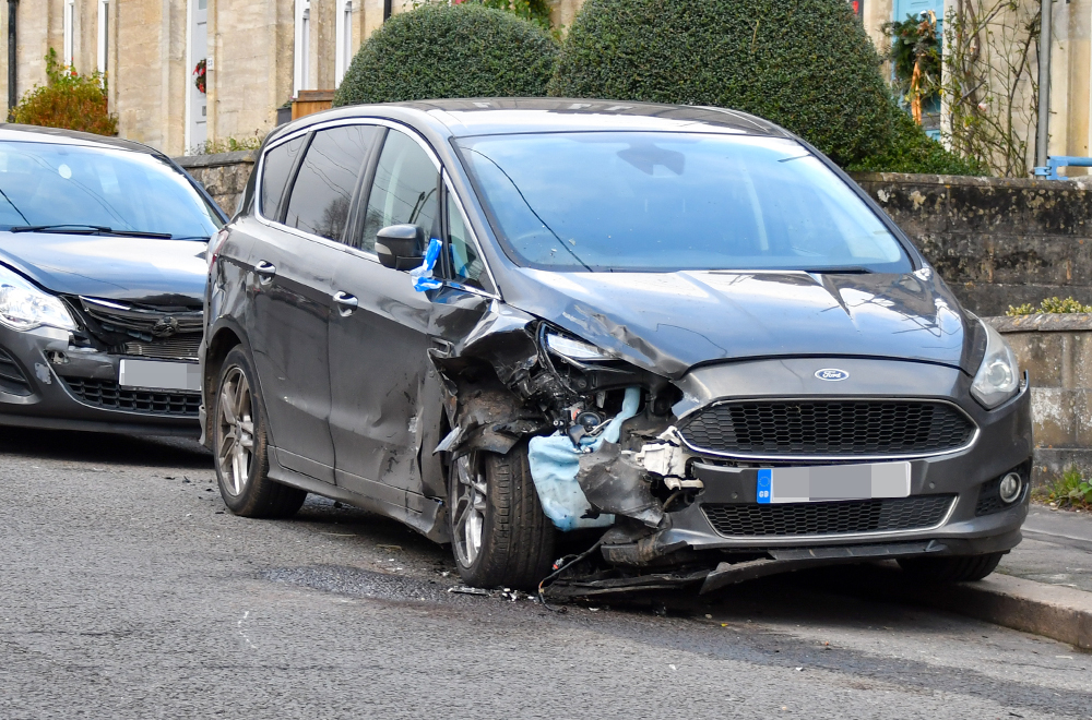Suspected intoxicated driver arrested after Bradford on Avon crash