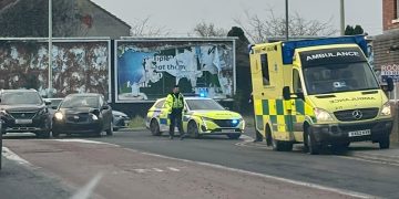 Delays in Swindon as police and ambulance called to roundabout crash
